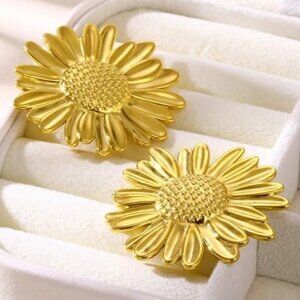 Womens Gold Plated Stainless Sunflower Pierced Earrings Summer Boho Chic Trendy